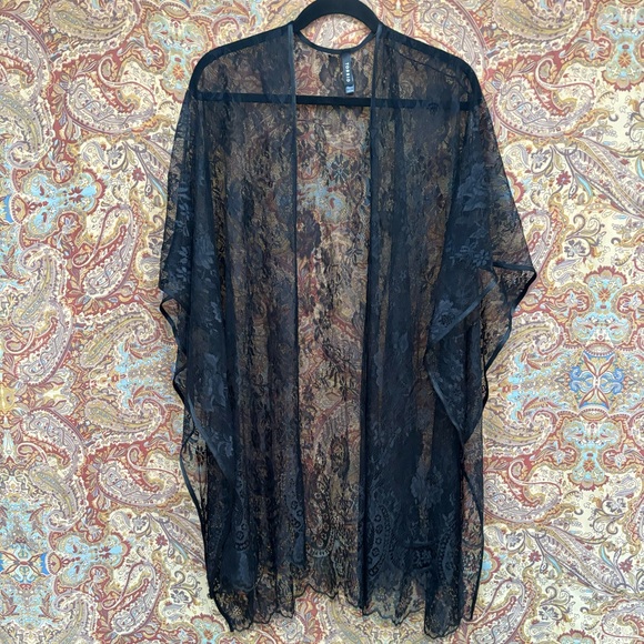 Torrid Black Lace Ruana Shawl Wrap One Size - Picture 4 of 12